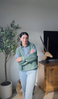 FLEECE PULLOVER : PISTACHIO/PURPLE