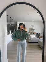 FLEECE PULLOVER : PISTACHIO/PURPLE
