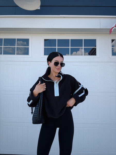 FLEECE PULLOVER : BLACK/BLUE
