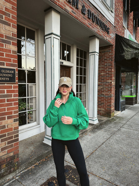 FUNNEL NECK : VIBRANT GREEN